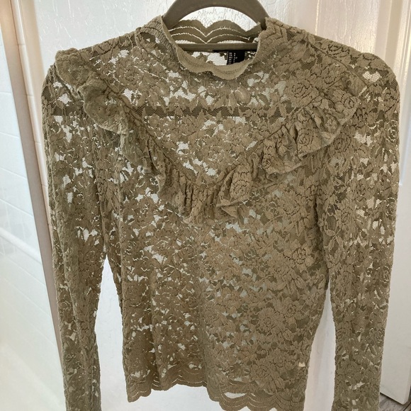 Small floral long sleeve blouse - Picture 1 of 2